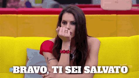 baciare gif|Baciare Antonella GIF